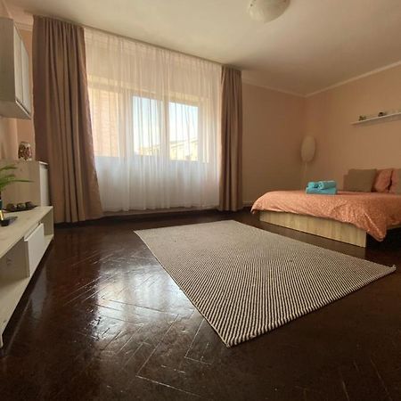Apartament Leya Apartment Deva Ngoại thất bức ảnh