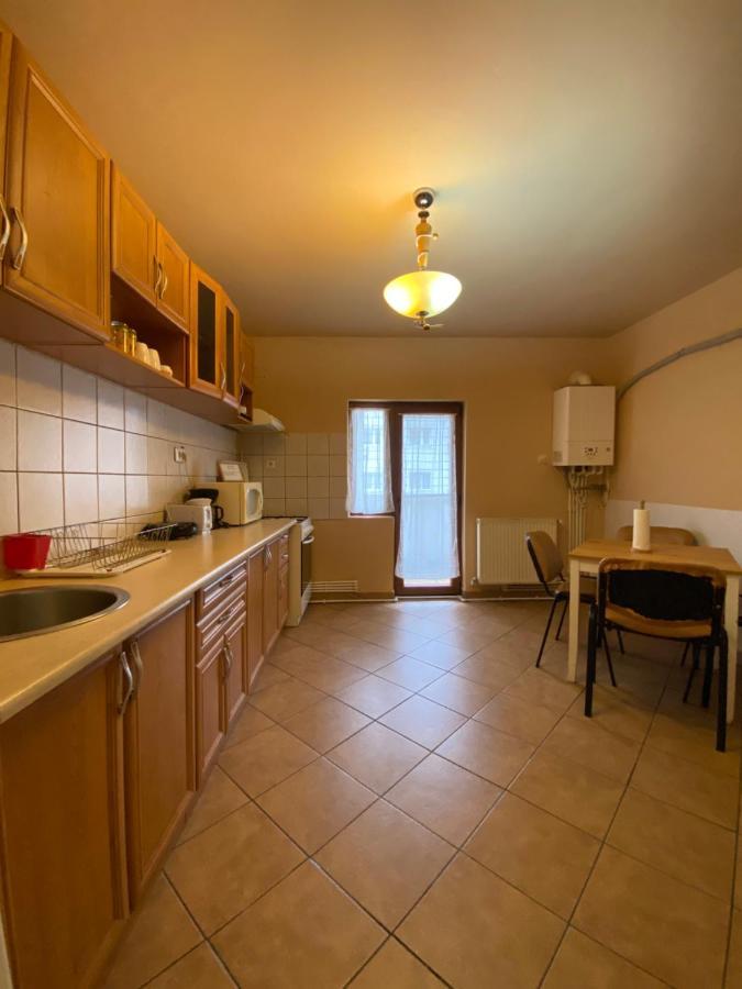 Apartament Leya Apartment Deva Ngoại thất bức ảnh